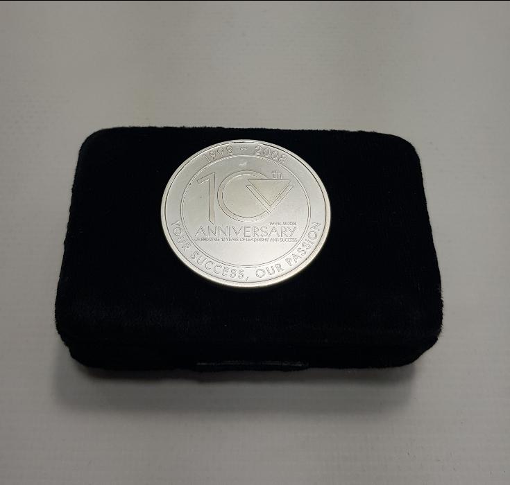 QUESTNET 10. YIL ANISINA GÜMÜŞ MADALYON 