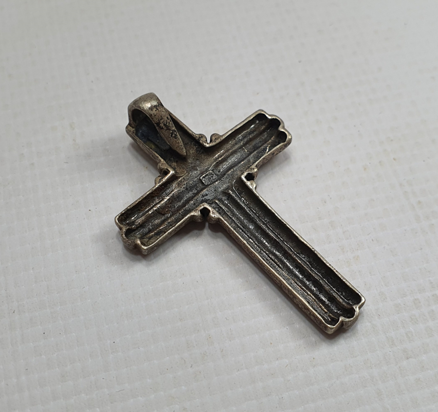 925 AYAR GÜMÜŞTEN MAMUL HAÇ