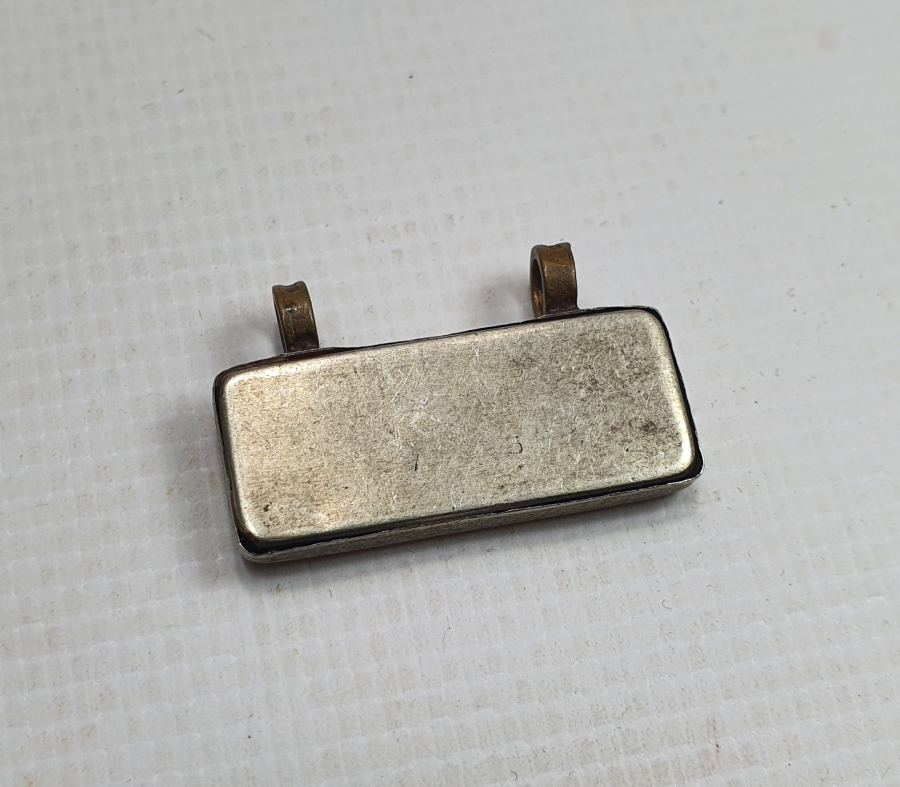 İÇİNDE AYET EL KÜRSİ BULUNAN VE ÜZERİNDE HZ ALİ YAZILI CEVŞEN