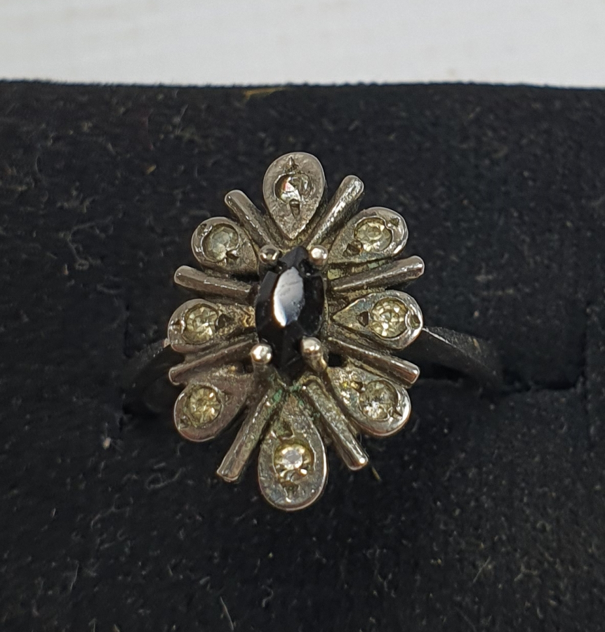 PAPATYA FORMUNDA ANTİKA ELMAS YÜZÜK