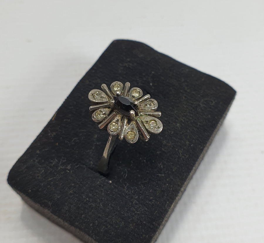 PAPATYA FORMUNDA ANTİKA ELMAS YÜZÜK