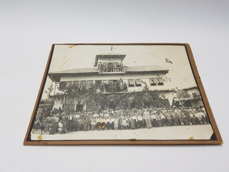 1930'LARDAN BAYRAM KUTLAMASI İKİ ADET PASPARTULU FOTOĞRAF