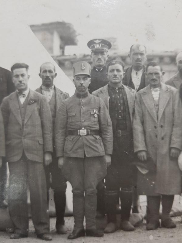 1930'LARDAN BAYRAM KUTLAMASI İKİ ADET PASPARTULU FOTOĞRAF
