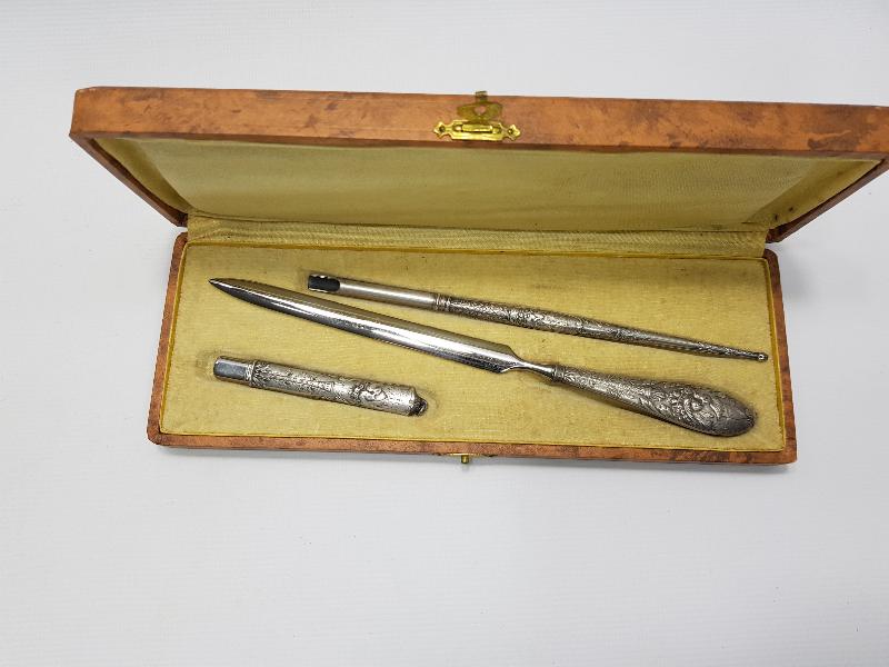 KUTUSUNDA ART DECO GÜMÜŞ YAZI SETİ 