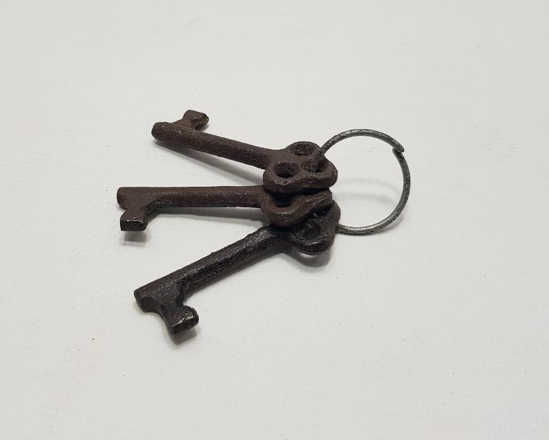 OSMANLI DÖNEMİ ASMA KİLİT VE ANAHTARLARI 