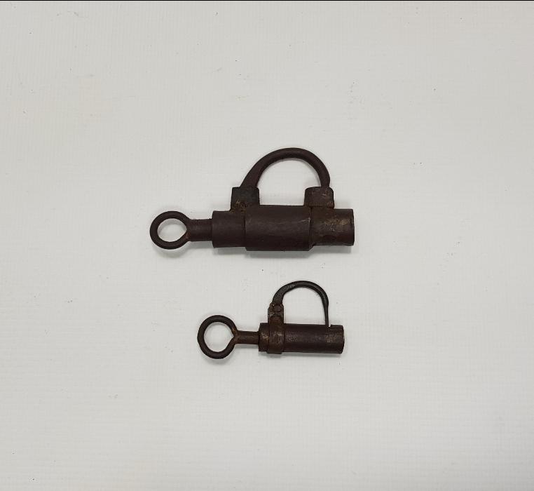 OSMANLI DÖNEMİ NADİR FORMDA İKİ ADET KİLİT
