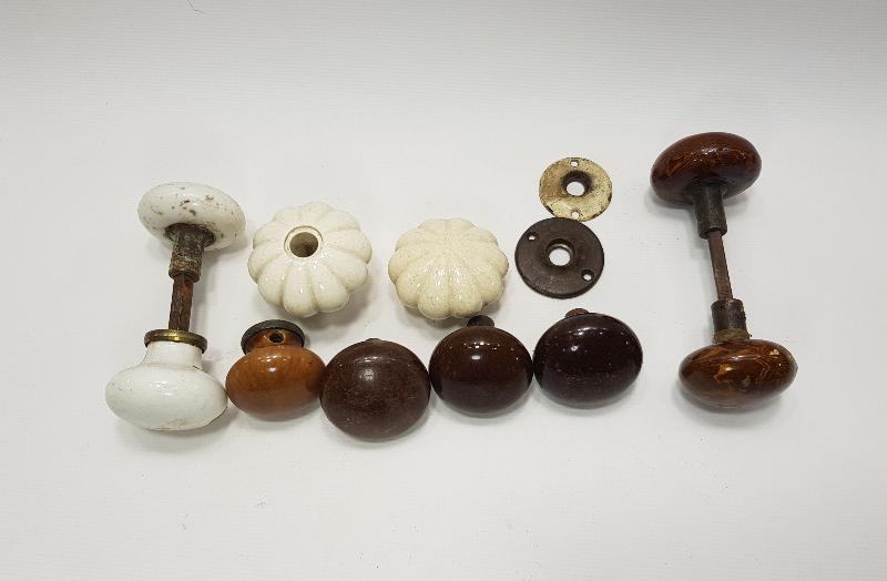 OSMANLI DÖNEMİ PORSELEN KAPI KOLLARI 