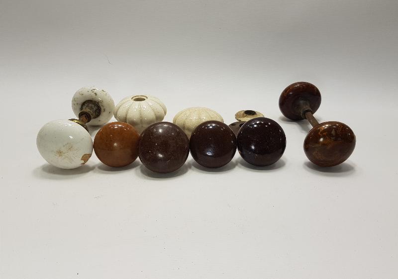 OSMANLI DÖNEMİ PORSELEN KAPI KOLLARI 