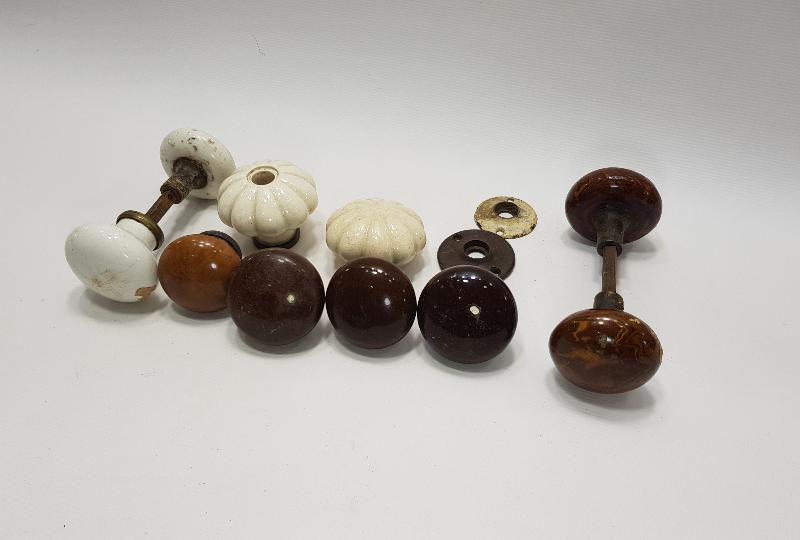 OSMANLI DÖNEMİ PORSELEN KAPI KOLLARI 