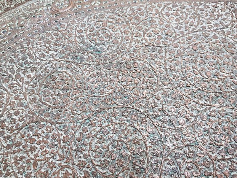 OSMANLI DÖNEMİ FUL KALEM İŞÇİLİKLİ HİLAL GÖRSELLİ BÜYÜK BOY NADİR BAKIR TEPSİ