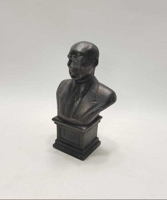 ATATÜRK BÜSTÜ ŞEKLİNDE EMNİYET SANDIĞI KUMBARA