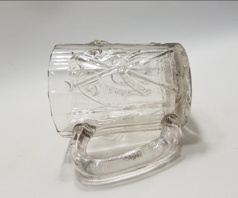 OSMANLI DÖNEMİ AY YILDIZ VE ASLAN KABARTMALI BİRA BARDAĞI 