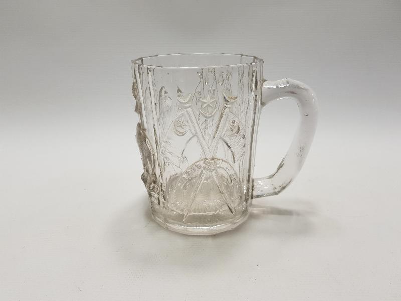 OSMANLI DÖNEMİ AY YILDIZ VE ASLAN KABARTMALI BİRA BARDAĞI 