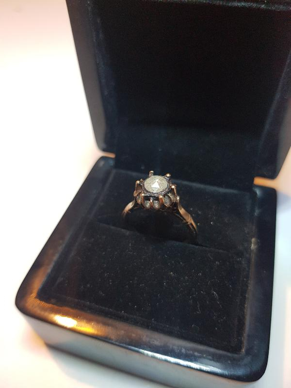 TEKTAŞ PIRLANTA YÜZÜK 