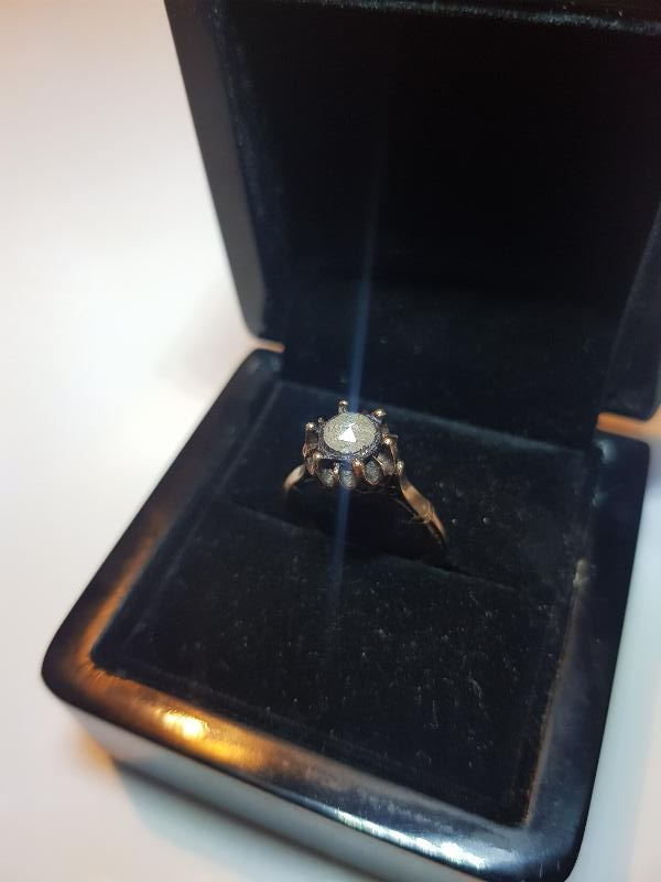 TEKTAŞ PIRLANTA YÜZÜK 