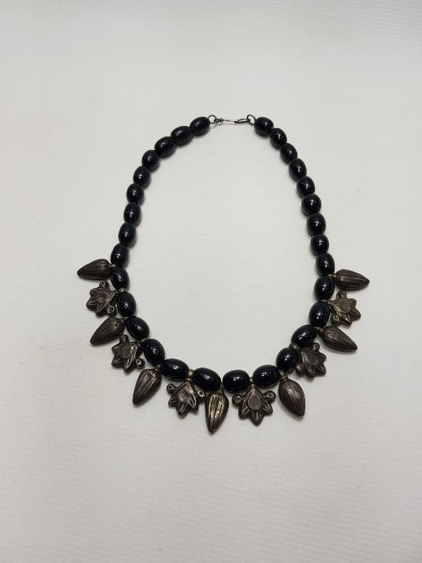 OLTU TAŞI VE GÜMÜŞ KOLYE GERDANLIK 