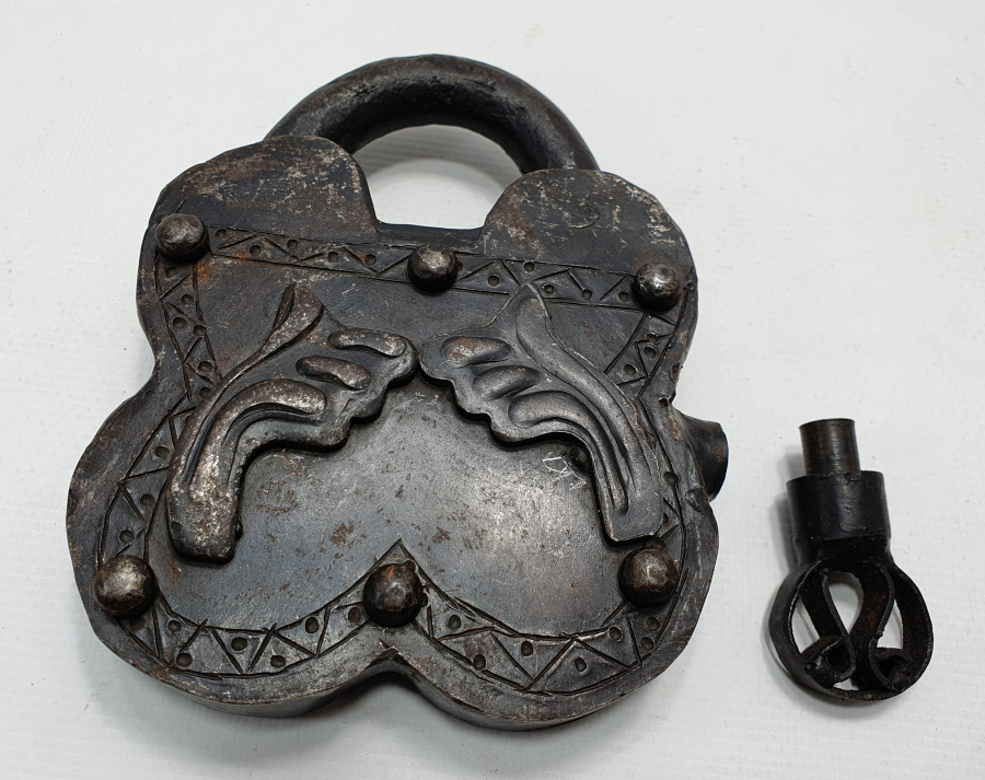 1920 LERDEN ÇALIŞIR DURUMDA BÜYÜK BOY KİLİT