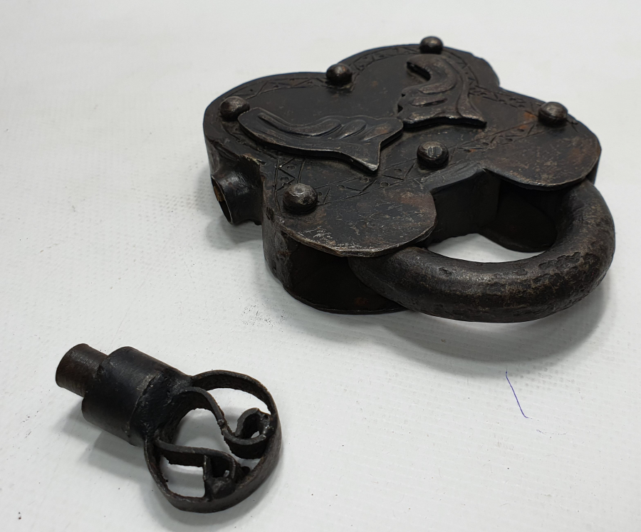 1920 LERDEN ÇALIŞIR DURUMDA BÜYÜK BOY KİLİT