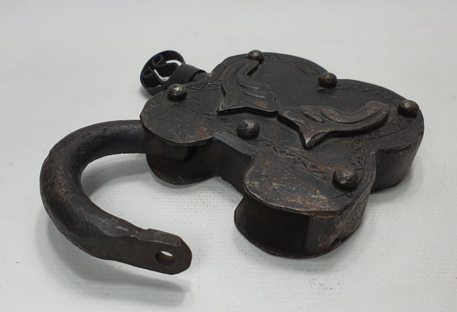 1920 LERDEN ÇALIŞIR DURUMDA BÜYÜK BOY KİLİT