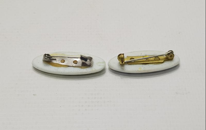 1950'LERDEN BİR ÇİFT PORSELEN BROŞ 