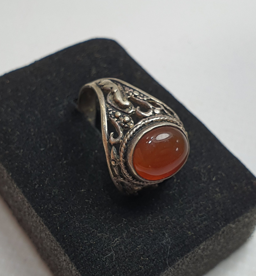 AKİK TAŞLI TESTERE İŞÇİLİKLİ GÜMÜŞ YÜZÜK