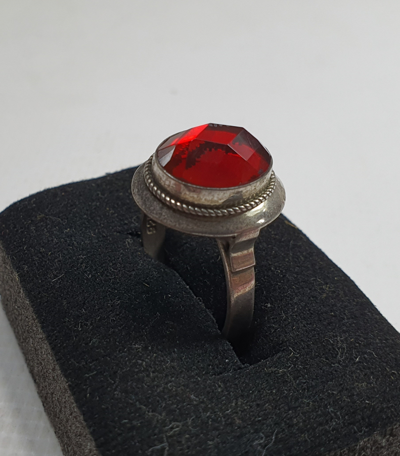 FASETA KESİM ÖZEL YAPIM AKİK TAŞLI GÜMÜŞ YÜZÜK