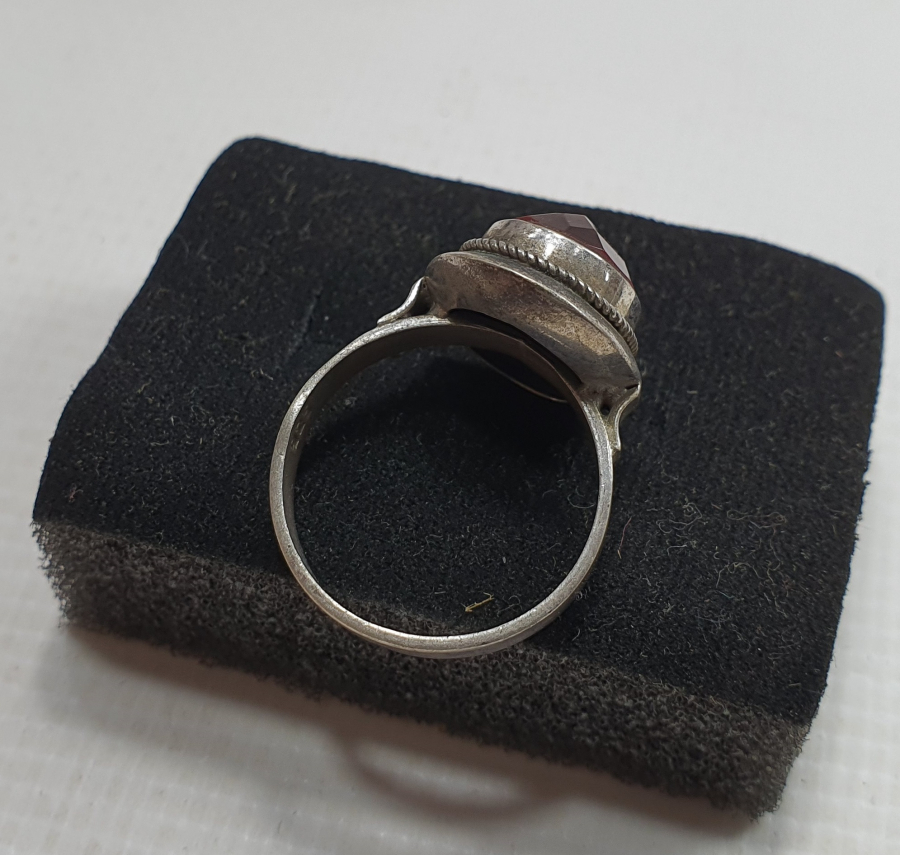 FASETA KESİM ÖZEL YAPIM AKİK TAŞLI GÜMÜŞ YÜZÜK