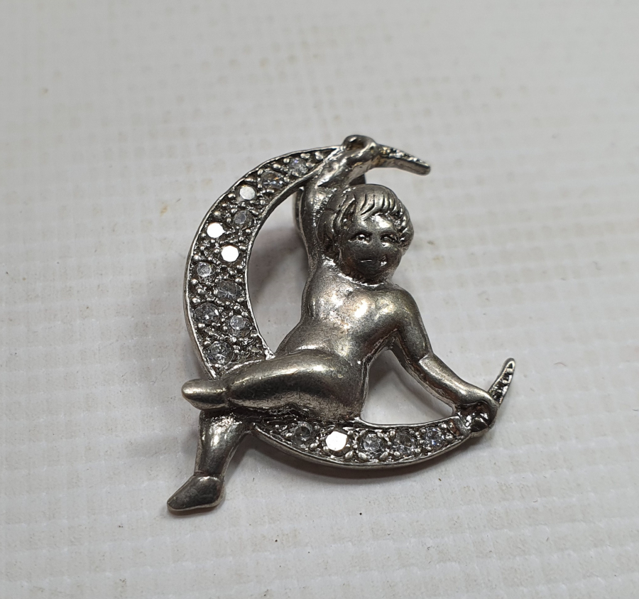 GÜMÜŞ AY VE ÇOCUK TEMALI KOLYE UCU