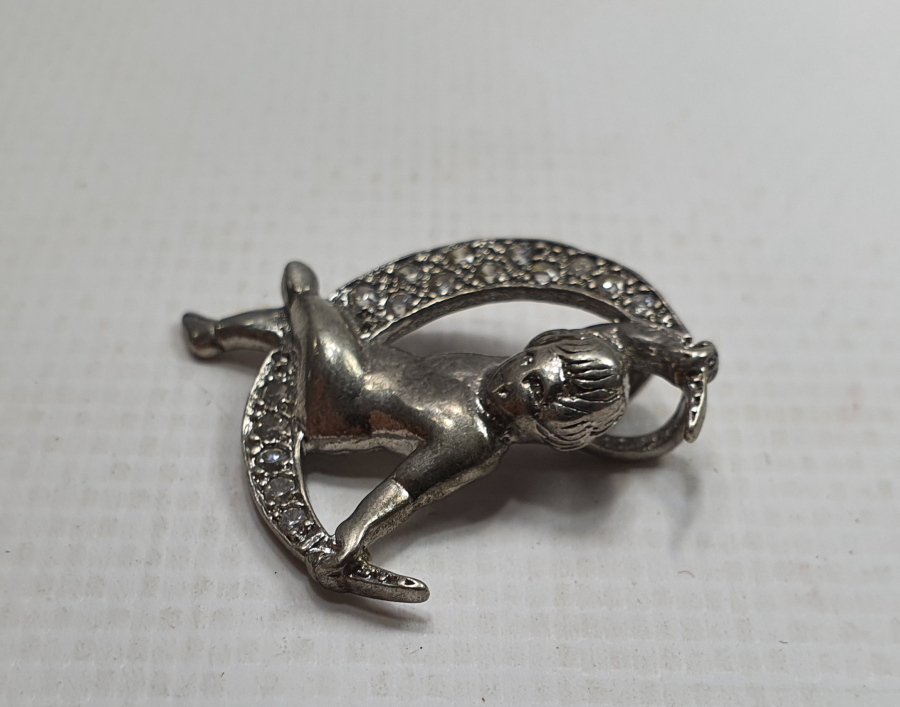 GÜMÜŞ AY VE ÇOCUK TEMALI KOLYE UCU