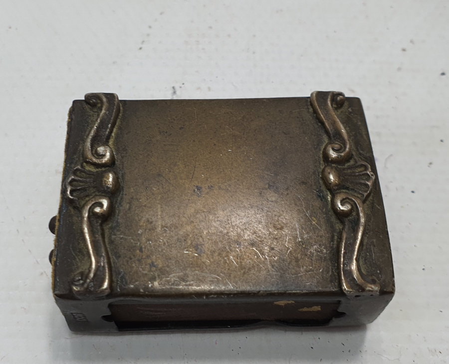 GÜMÜŞTEN MAMUL KİBRİTLİK