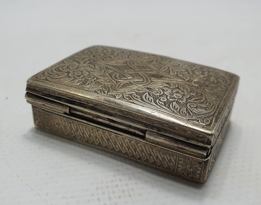 TAMAMI KALEM İŞÇİLİKLİ 1900 BAŞLARI 84 DAMGALI RUS TÜTÜN TABAKASI