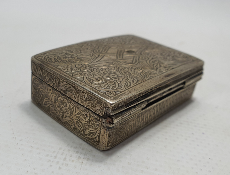 TAMAMI KALEM İŞÇİLİKLİ 1900 BAŞLARI 84 DAMGALI RUS TÜTÜN TABAKASI