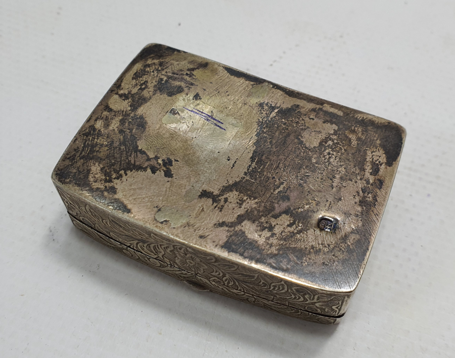 TAMAMI KALEM İŞÇİLİKLİ 1900 BAŞLARI 84 DAMGALI RUS TÜTÜN TABAKASI