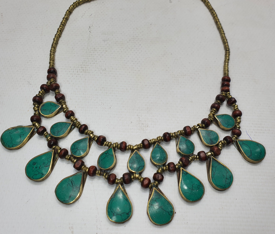 ÜZERİ DAMARLI TURKUAZ TAŞLARIYLA SÜSLÜ TÜRKMEN İŞİ GERDANLIK