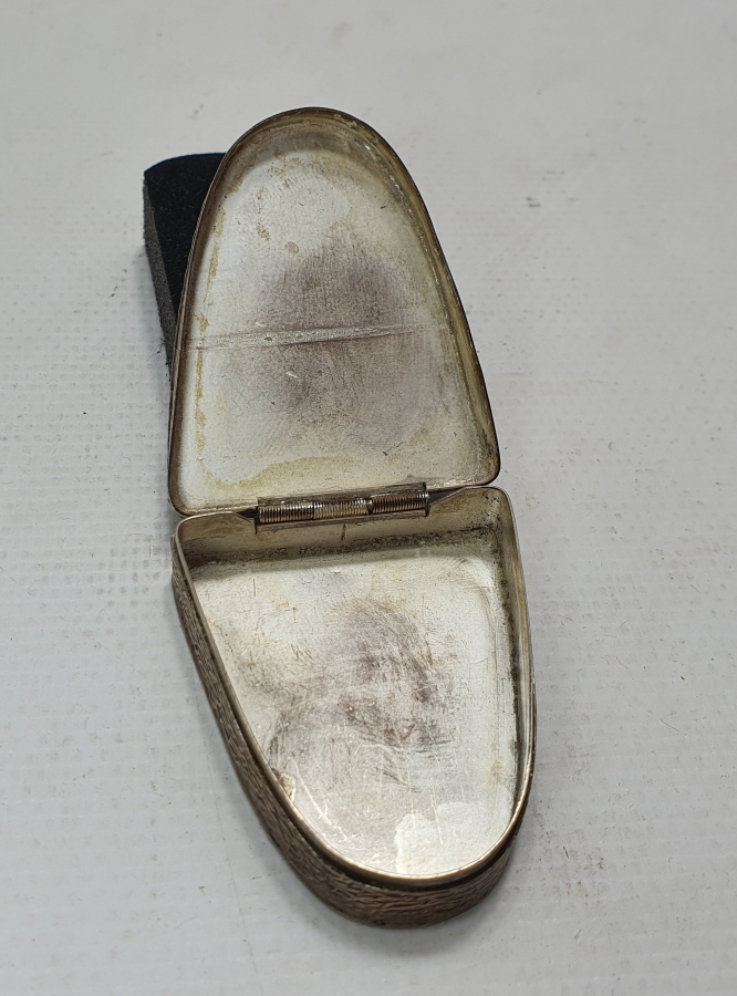 ÜZERİ TURKUAZ TAŞLI GÜMÜŞ ENFİYE KUTUSU