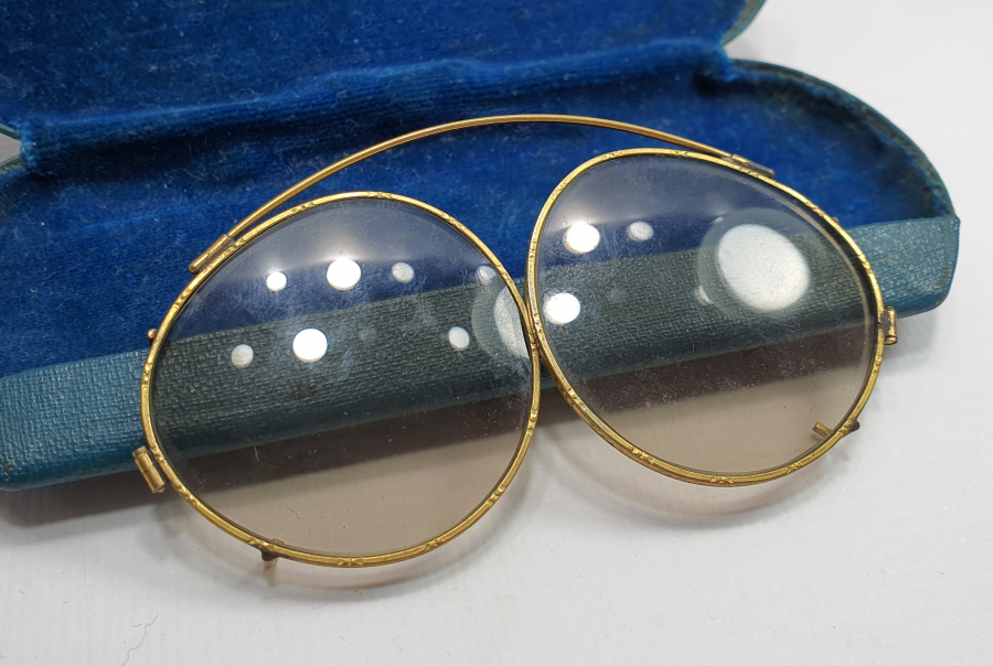 1900 BAŞLARI ALTIN TÜCCAR GÖZLÜĞÜ