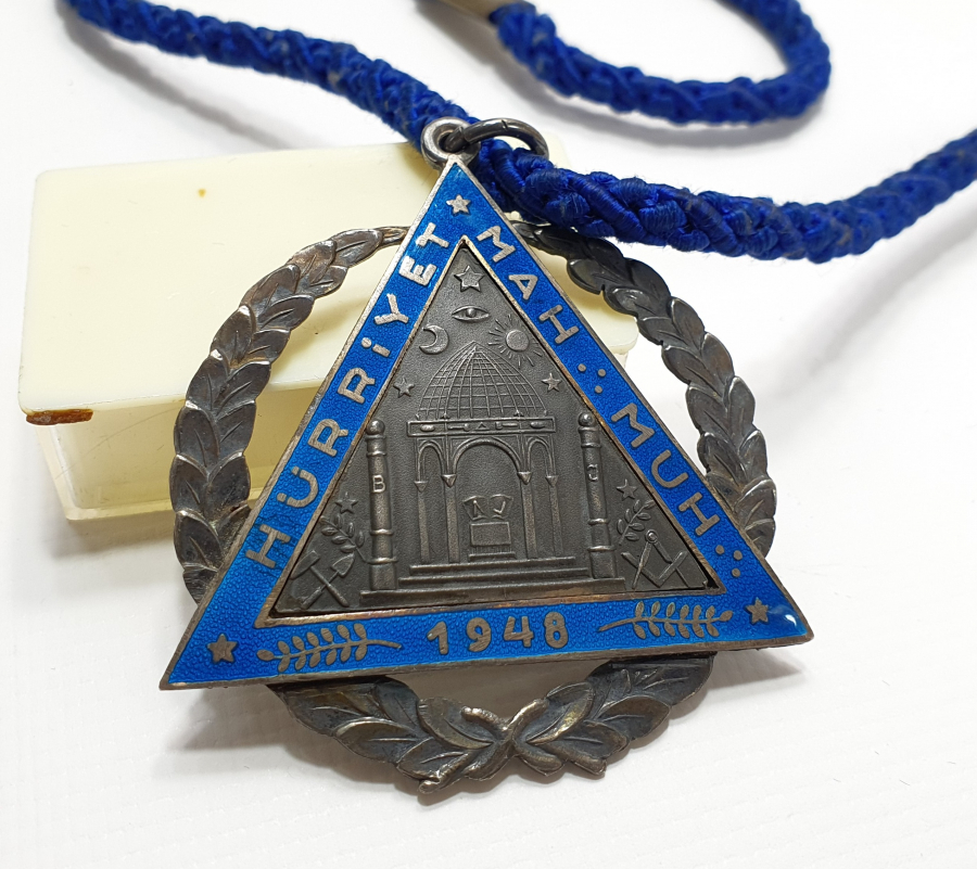 1948 YILI GÜMÜŞ ÜZERİ MİNELİ MASON MADALYONU