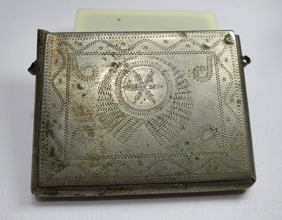 BİR YÜZÜ AY YILDIZLI DİĞER YÜZÜ CAMİ MOTİFLİ ASKER HAMAYILI