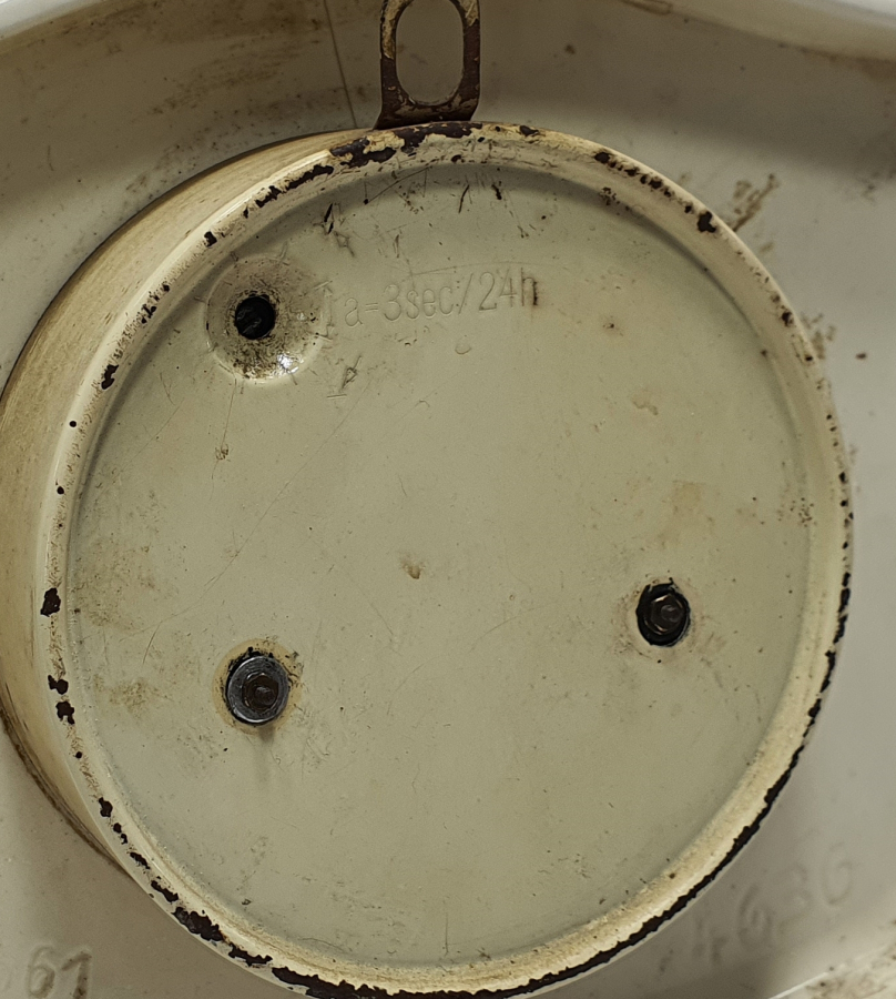 JUNGHANS MARKA NADİR TİPTE DUVAR SAATİ