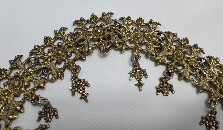 OSMANLI DÖNEMİ 1800 BAŞLAR ELİ BALTALI FİGÜRLÜ ÇOK NADİR GÜMÜŞ GELİN KEMERİ