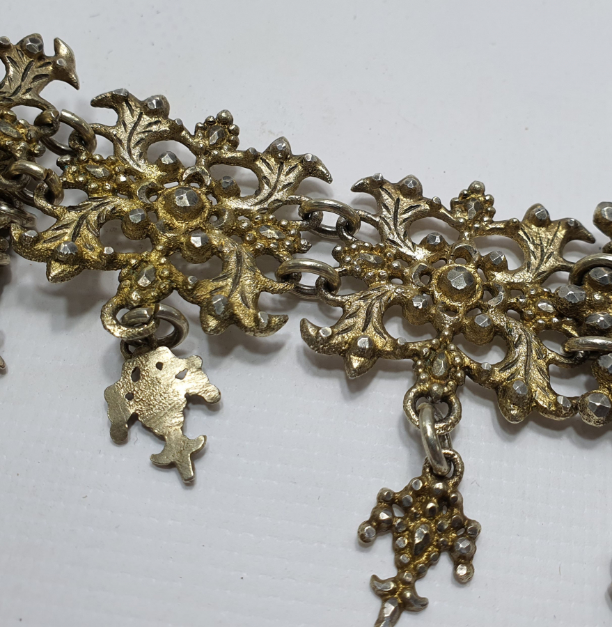 OSMANLI DÖNEMİ 1800 BAŞLAR ELİ BALTALI FİGÜRLÜ ÇOK NADİR GÜMÜŞ GELİN KEMERİ