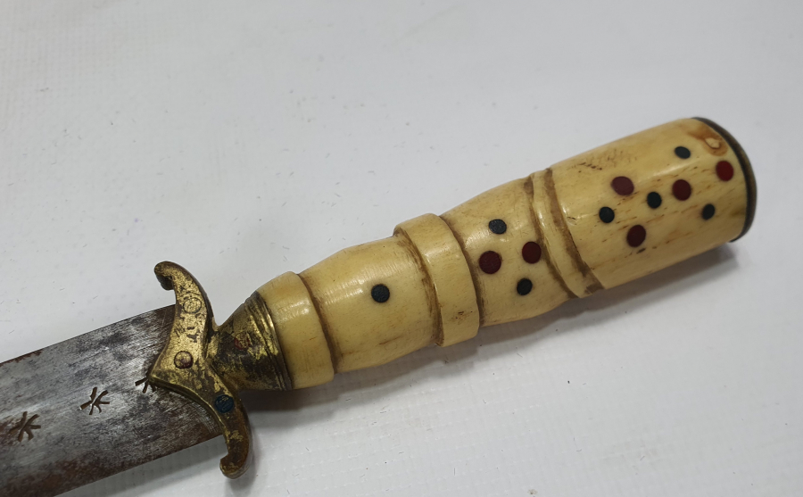 OSMANLI DÖNEMİ KEMİK SAPLI NADİR FORMDA KUŞAK KAMASI