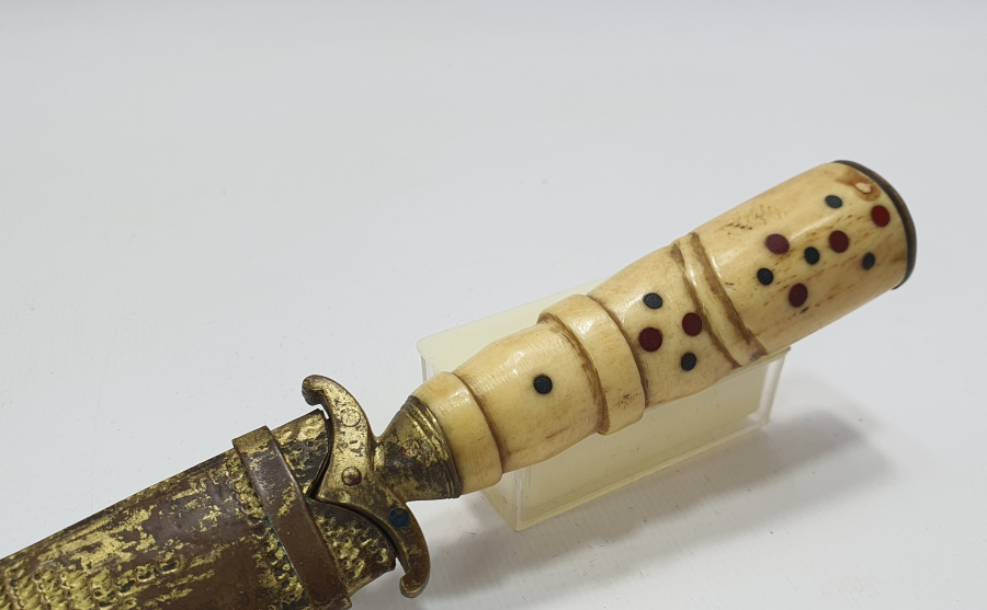 OSMANLI DÖNEMİ KEMİK SAPLI NADİR FORMDA KUŞAK KAMASI