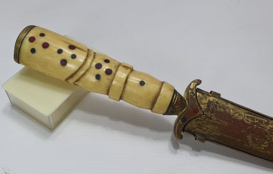 OSMANLI DÖNEMİ KEMİK SAPLI NADİR FORMDA KUŞAK KAMASI