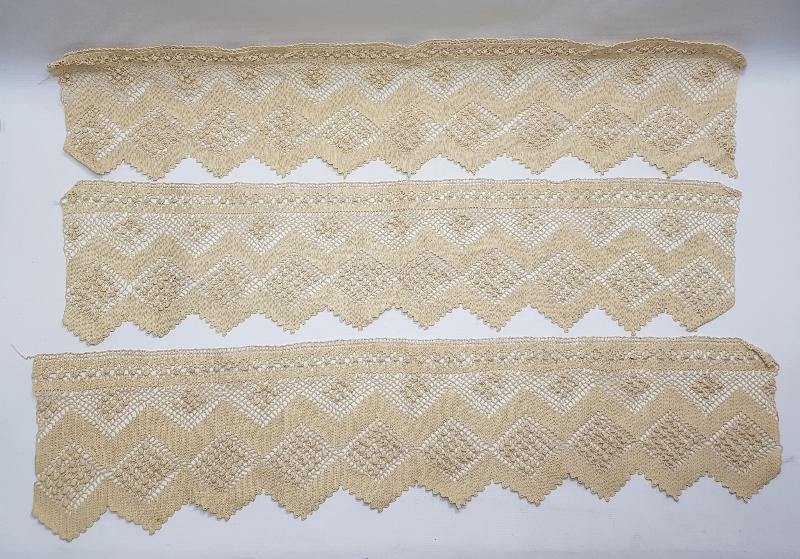 DÖRT PARÇA EL İŞLEME DANTEL SAÇAK