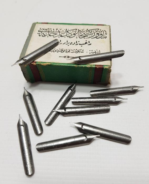 İZMİR YAPIMI OSMANLICA YAZILI DİVİT UCU KUTUSU 