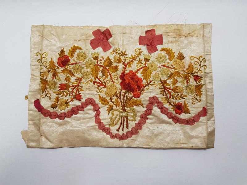 OSMANLI DÖNEMİ EL İŞLEME İPEK YASTIK YÜZÜ