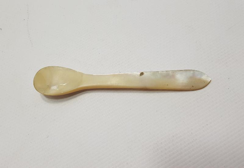 OSMANLI DÖNEMİ SEDEF MACUN KAŞIĞI 