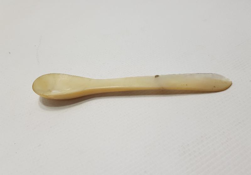 OSMANLI DÖNEMİ SEDEF MACUN KAŞIĞI 