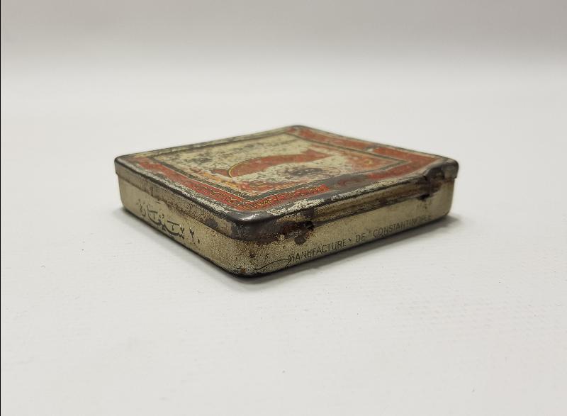 OSMANLICA YAZILI TENEKE SİGARA KUTUSU 